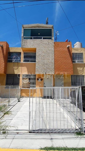 Casa En Venta En Conjunto Dalias, Coacalco, Estado De México