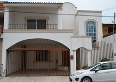 Casa en Renta con amplios espacios en Colinas de San Jerónimo – Monterrey, N.L.