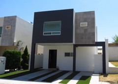 cumbres del lago. casa equipada en condominio, renta