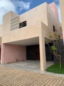 town house en renta en dzitya - amueblado